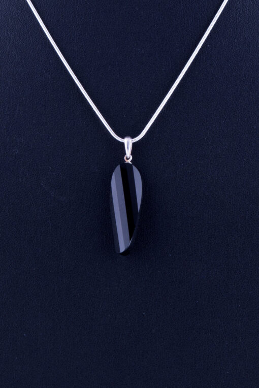 Onyx hanger geslepen, ovaal