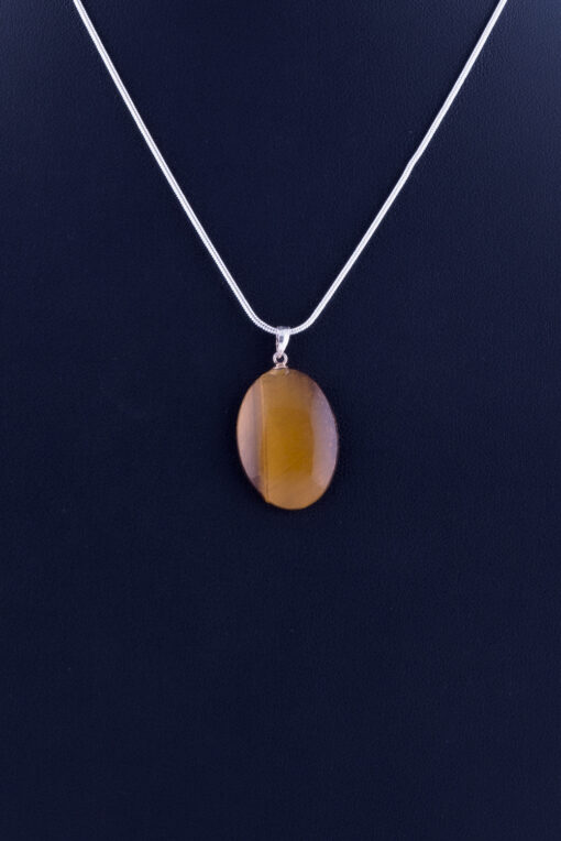 Tijgeroog hanger aan zilveren ketting